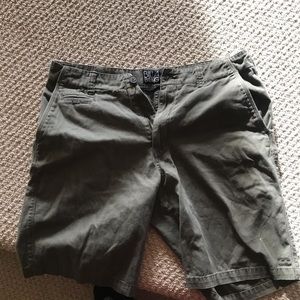 Kent’s billabong shorts